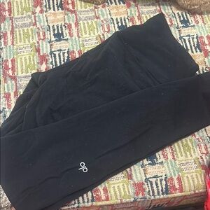 Black Leggings by alo